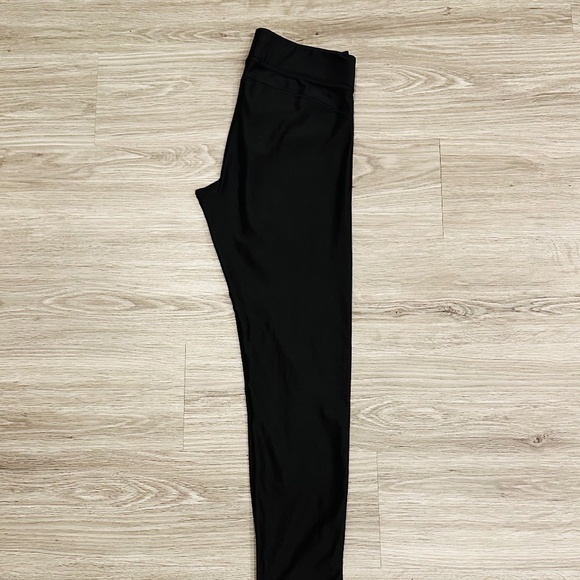 Under Armour UA Full Length Black Leggings Compression HeatGear - Picture 1 of 9